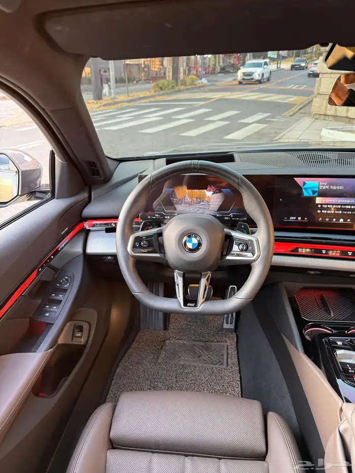 بي ام دبليو 520i 1