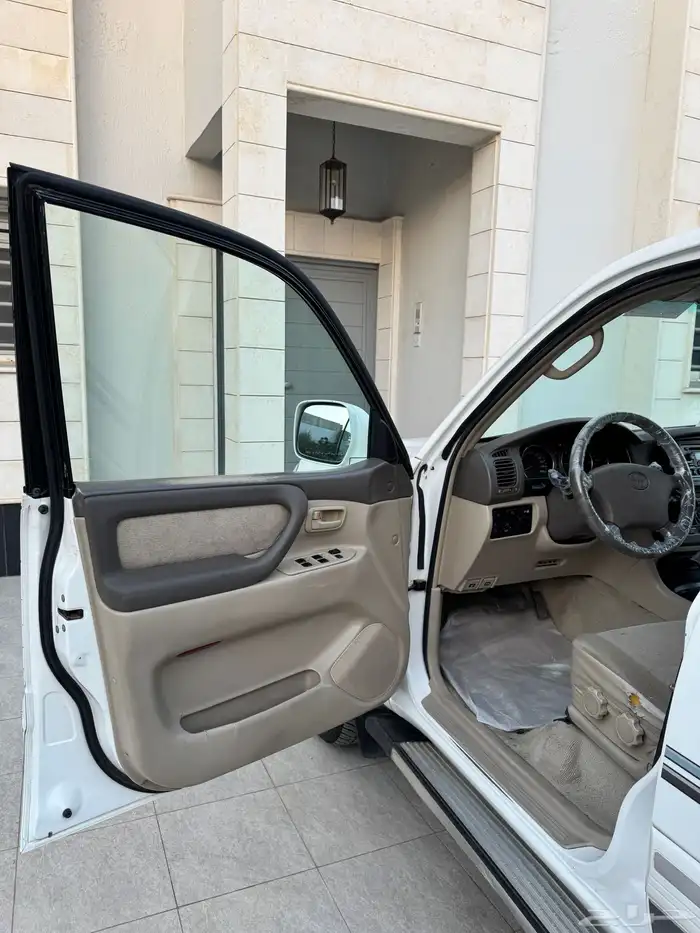 للبيع لاندكروزر 2006 GXR تماتيك 25