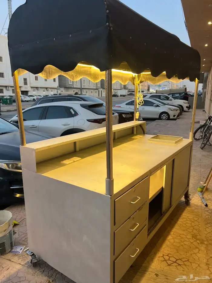 فود ترك او بوث مرتب وسهل تنقله 1