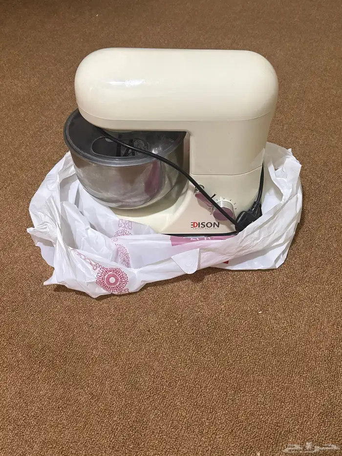 عجانه مع معداتها 0