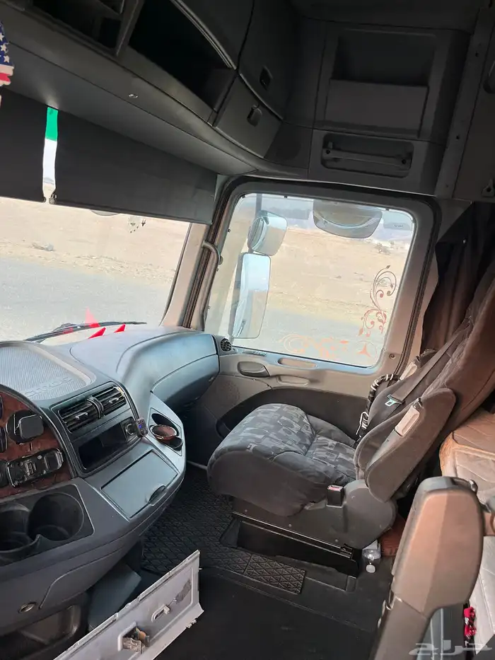 شاحنة اكتروس 2009 للبيع شد بلد 5