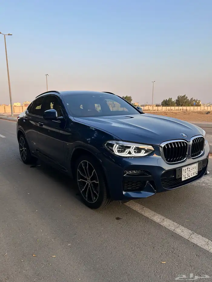 BMW X 4 i30 M بي ام دبليو اكس 4 اي 30 2