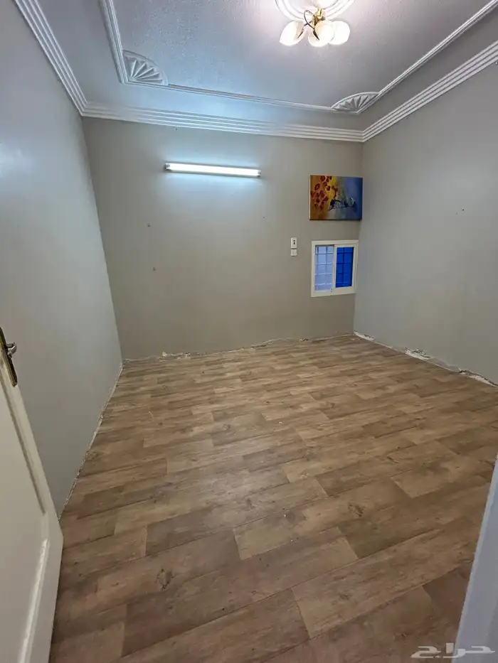 للإيجار دور في فيلا حي الملك فيصل 2