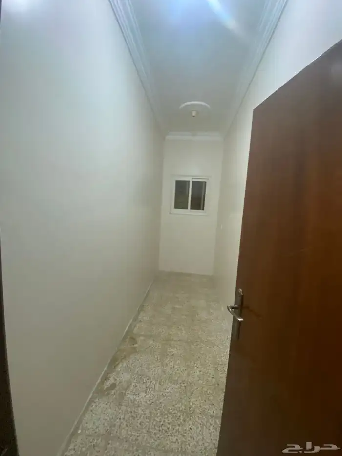 للايجار- ابها - المنسك - شقة مستقله دور ارضي 5 غرف 10