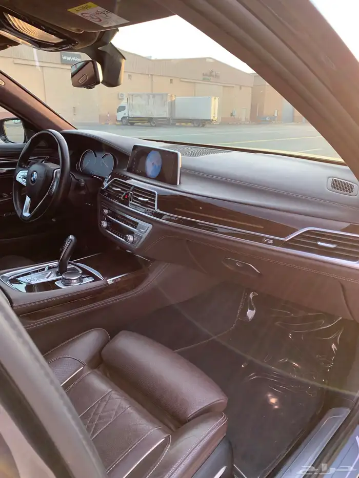 للبيع بي ام 740 Li يوسف ناغي 2016 31