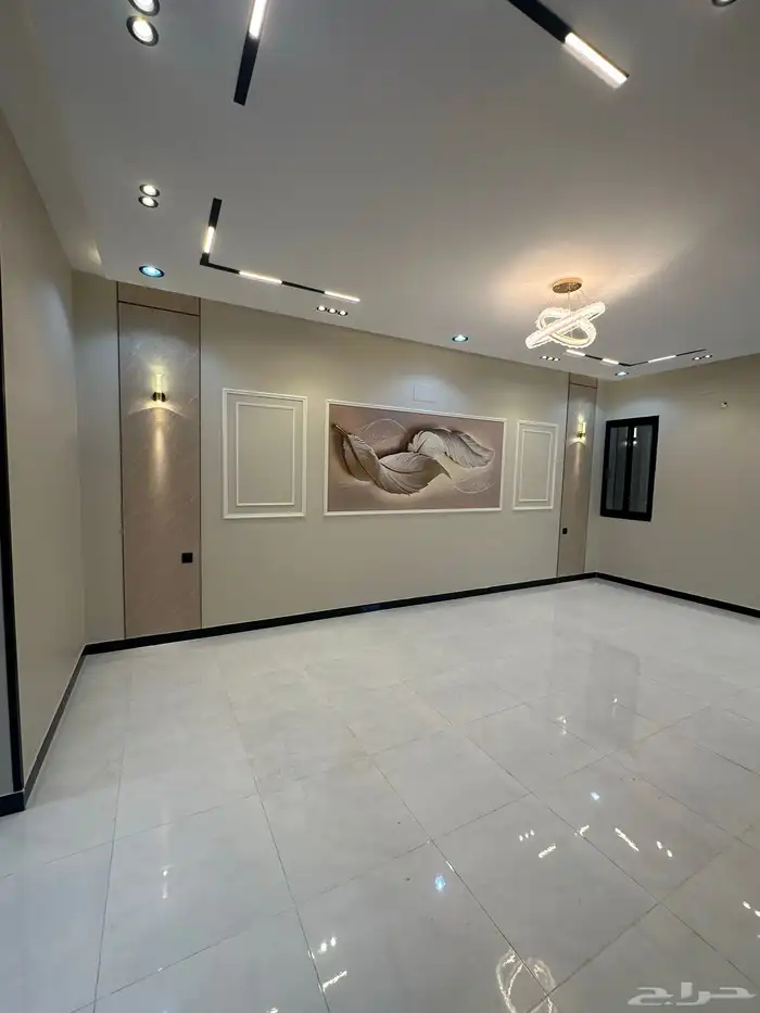 للبيع روفات علوية مودرن بموقع مميز 9 غرف شرق الخميس 7