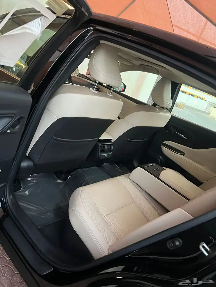 تويوتا كراون 2023 بريميوم 6