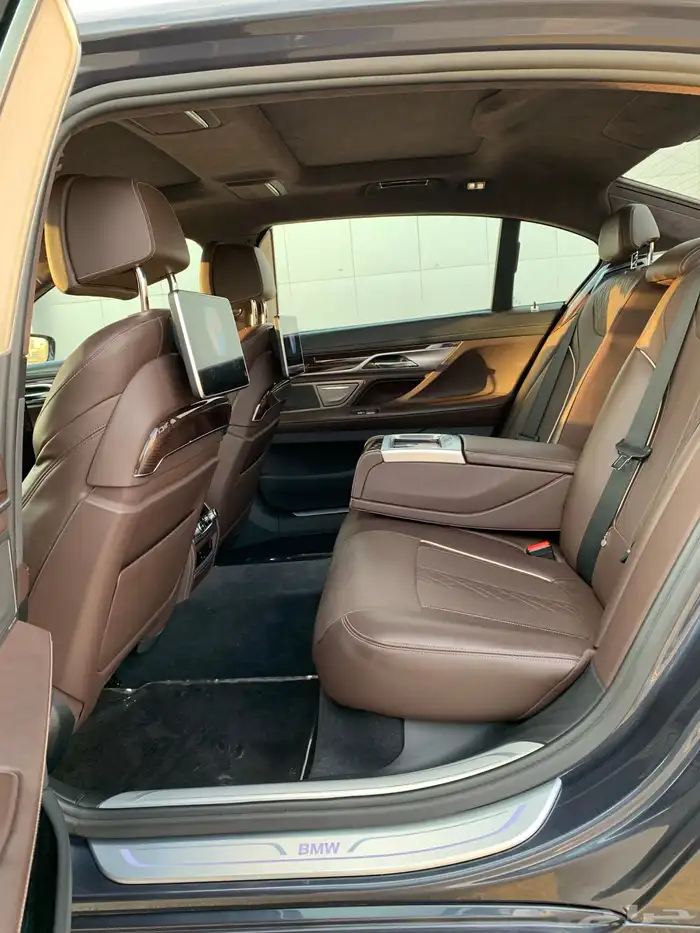 للبيع بي ام 740 Li يوسف ناغي 2016 23