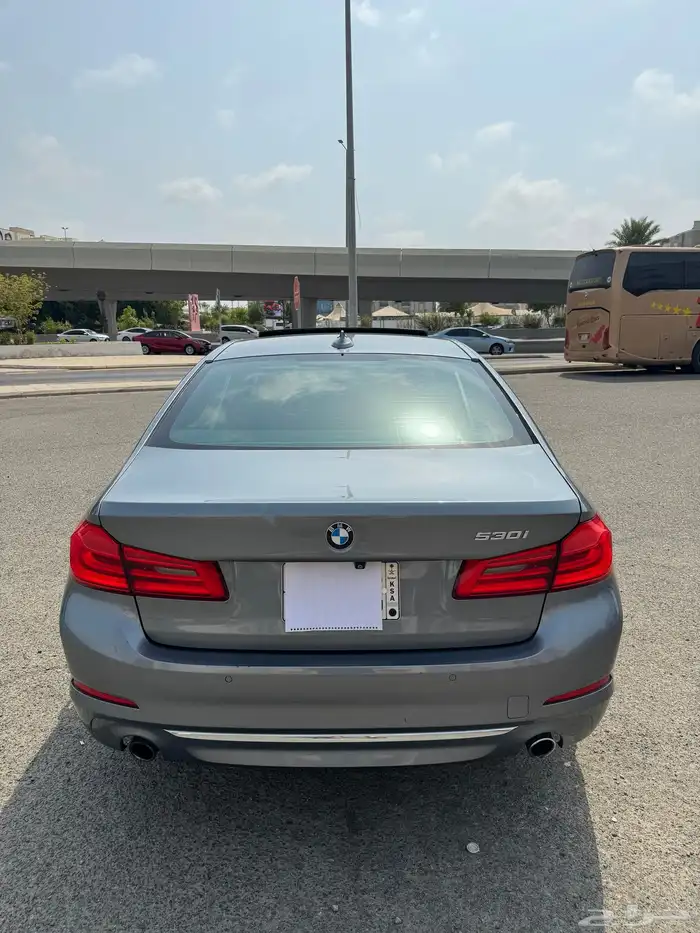 بي ام 530 فل 2017 ماشي 126 الف كيلو قمه في النظافه 36