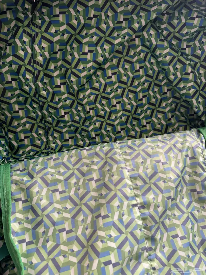 شنطة الخطوط السعودية شبه جديدة 2