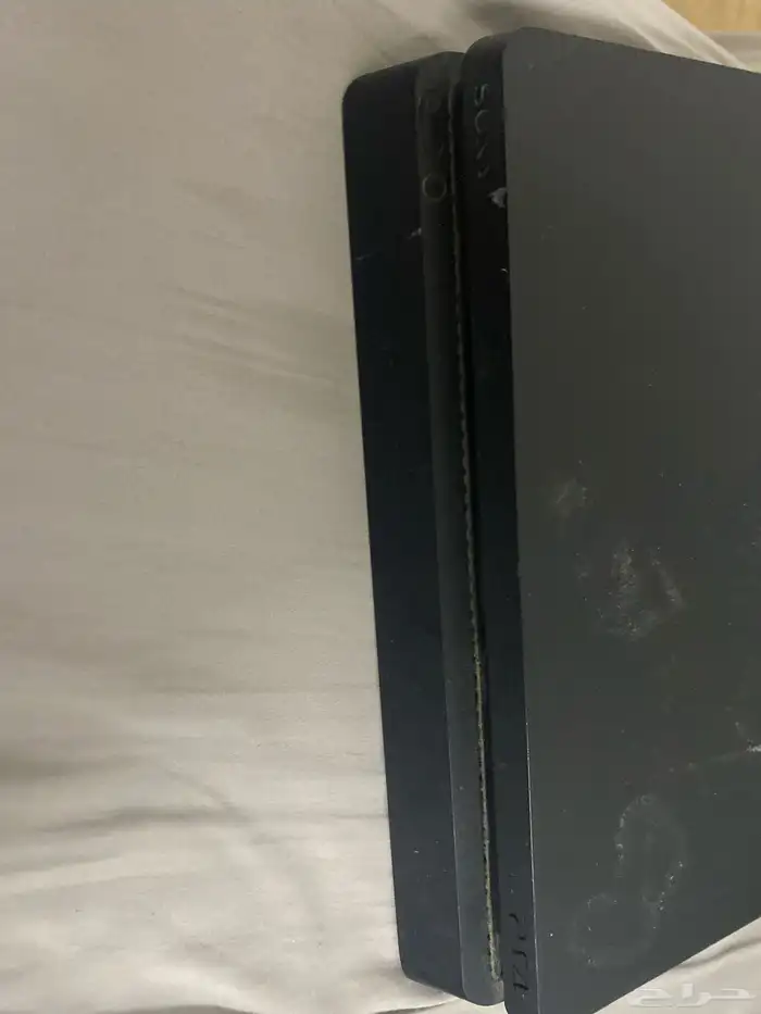 سوني 4 للبيع مع كامل الملحقات (بأستثناء السماعه و الشاشه) 3