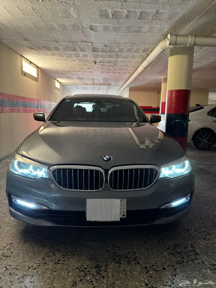 بي ام 530 فل 2017 ماشي 126 الف كيلو قمه في النظافه 22