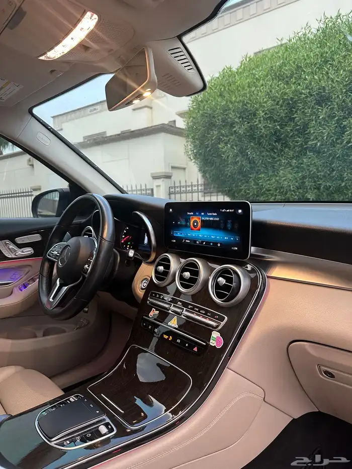 مرسيدس GLC300 2