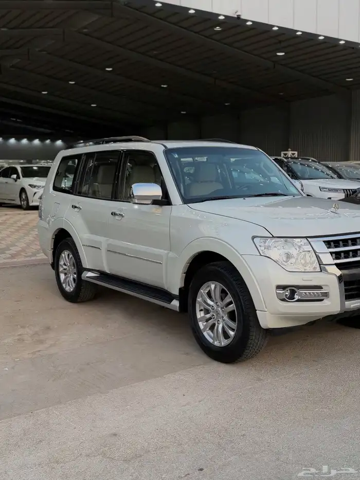 ميستوبيشي باجيرو 2020-فل كامل علامات ذهبيه عداد 35 الف فقط 1