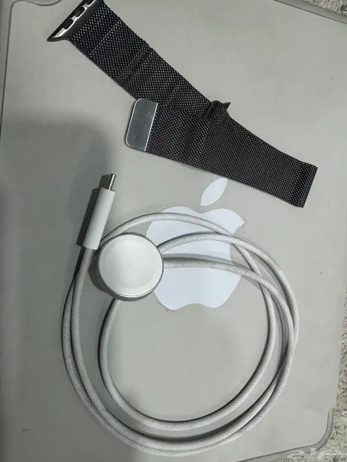 سير ساعه ابل تيتانيوم اصلي شاحن اصلي 0