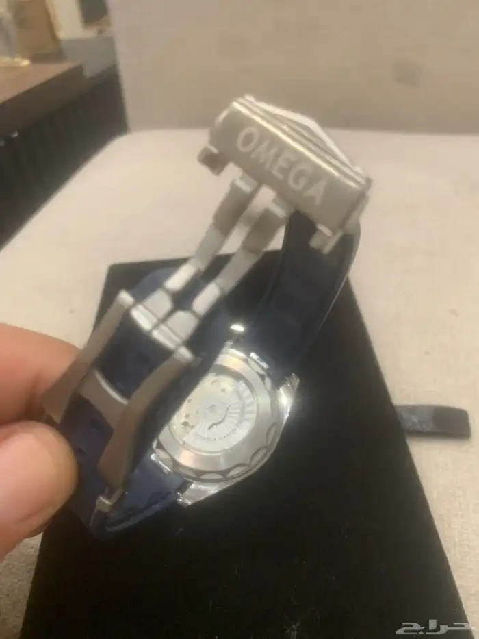 جهاز ليزر ازاله الشعر وساعه يد اوميغا 2