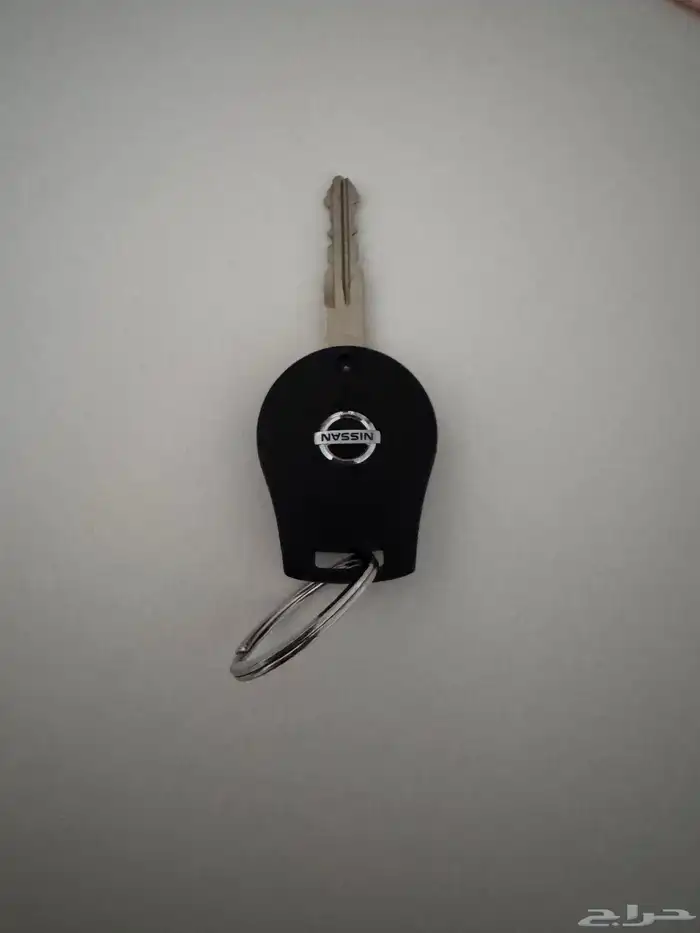 للبيع مفتاح نيسان سنترا 2014 اصلي وكالة 0