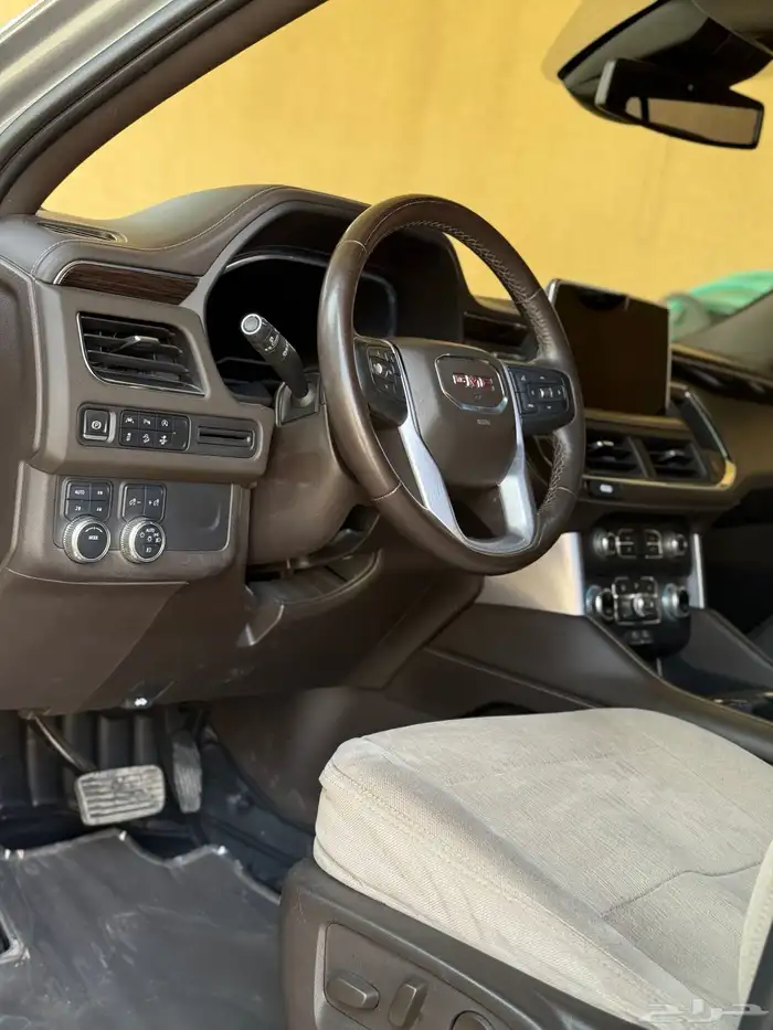 جمس يوكن المديل 2023 SLE دبل قصير اللون سمنتي وكالة 29