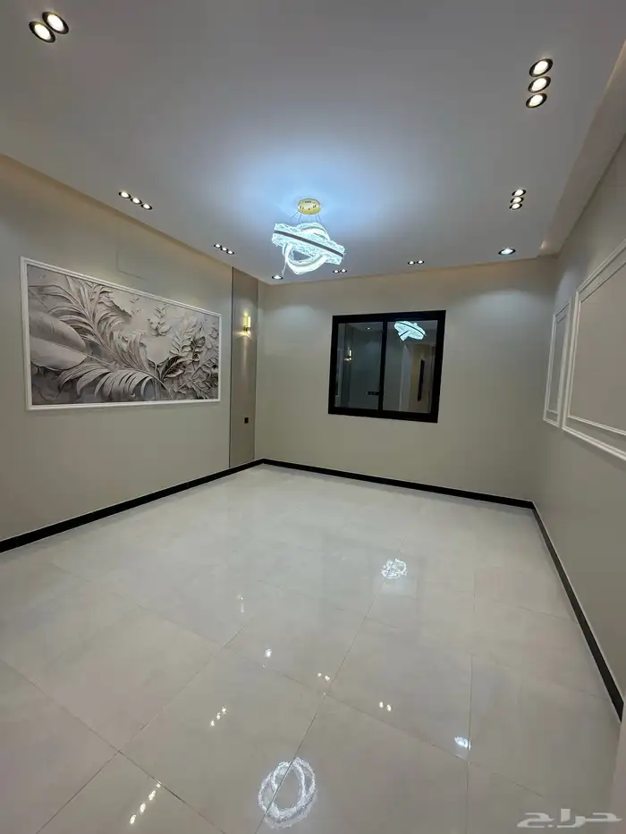 للبيع روفات علوية مودرن بموقع مميز 9 غرف شرق الخميس 9