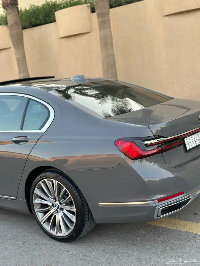 بي ام 730 ماشي 55 الف بحاله الوكاله اسمنتي 9