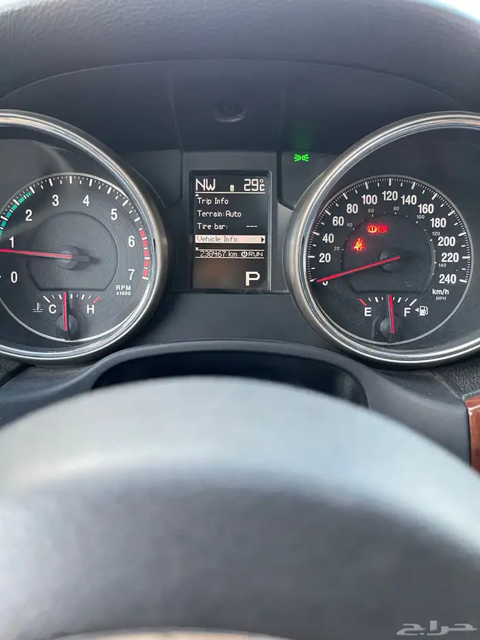 Jeep Grand Cherokee 2011 full option 13