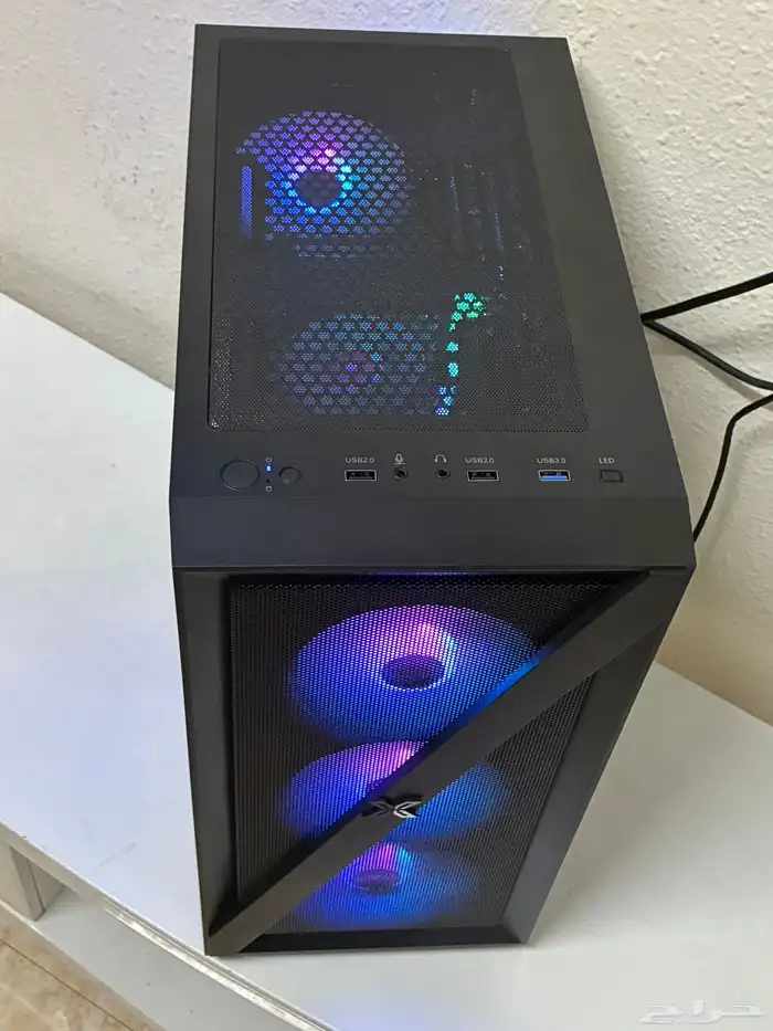 بي سي pc قيمنج وتصاميم هندسية شبه جديد جيل رابع عشر i5 5