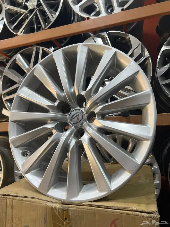 جنوط لكزس LS460 موديل 2015 مقاس19 اصلي و كاله 1