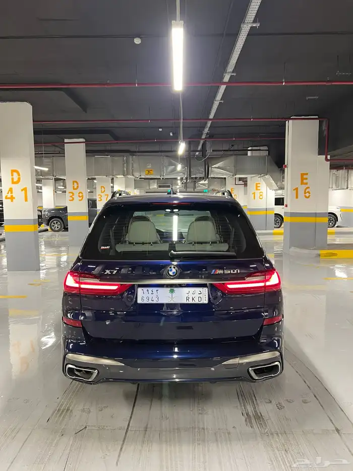 بي ام X7 V8 2020 4