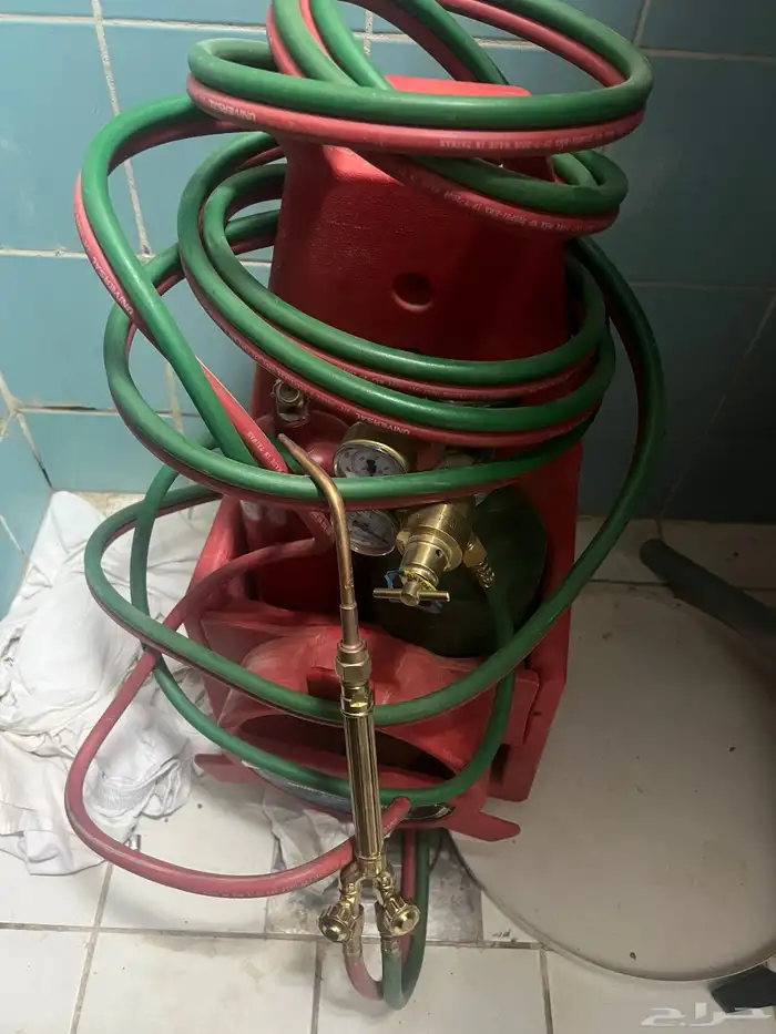 اكسجين كامل الاخضر فيه تقريب النص شبه جديد 0