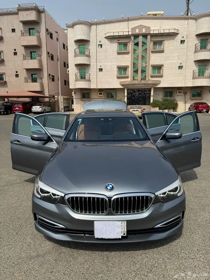 بي ام 530 فل 2017 ماشي 126 الف كيلو قمه في النظافه 13