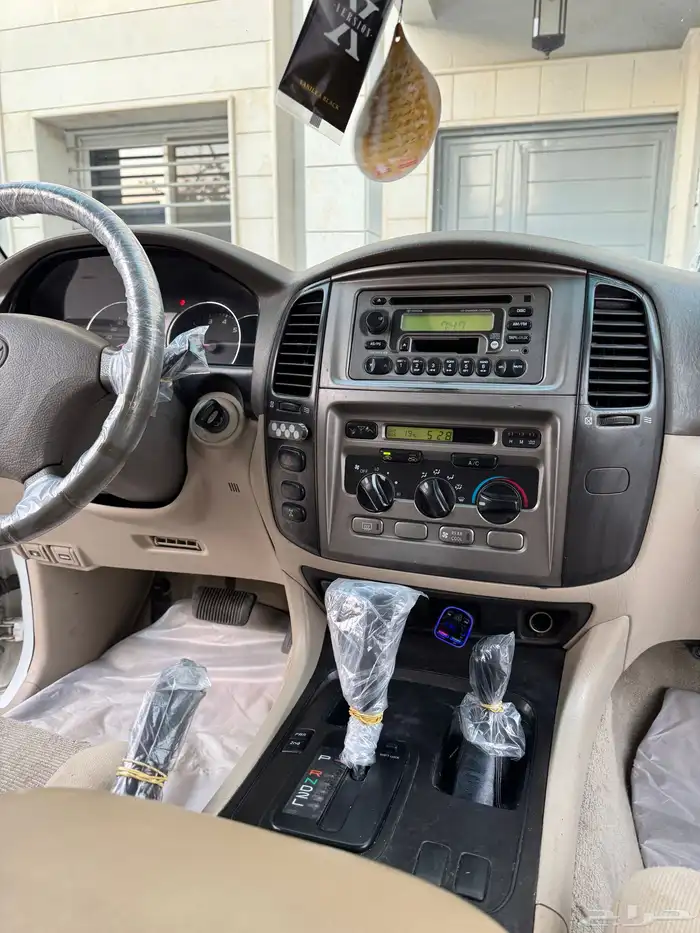 للبيع لاندكروزر 2006 GXR تماتيك 37