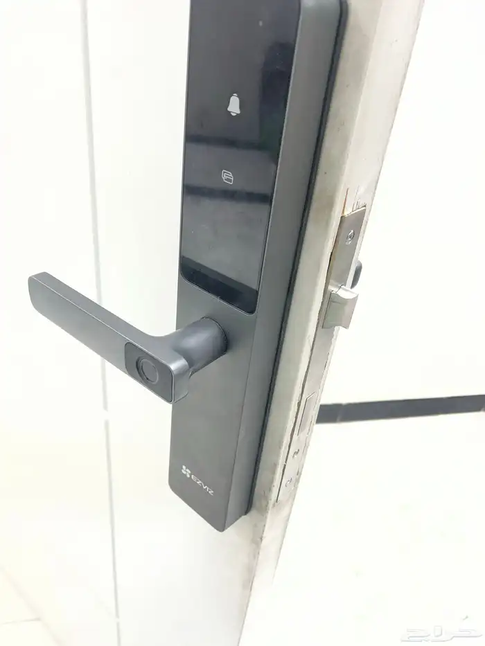 كالون بالبصمه وفتح الباب عن طريق الجوال 1