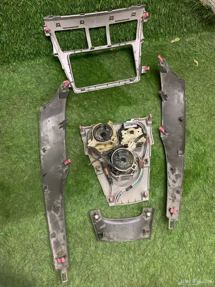 ديكورات يارس 2008 إلى 2013 اصلي نظيف 14