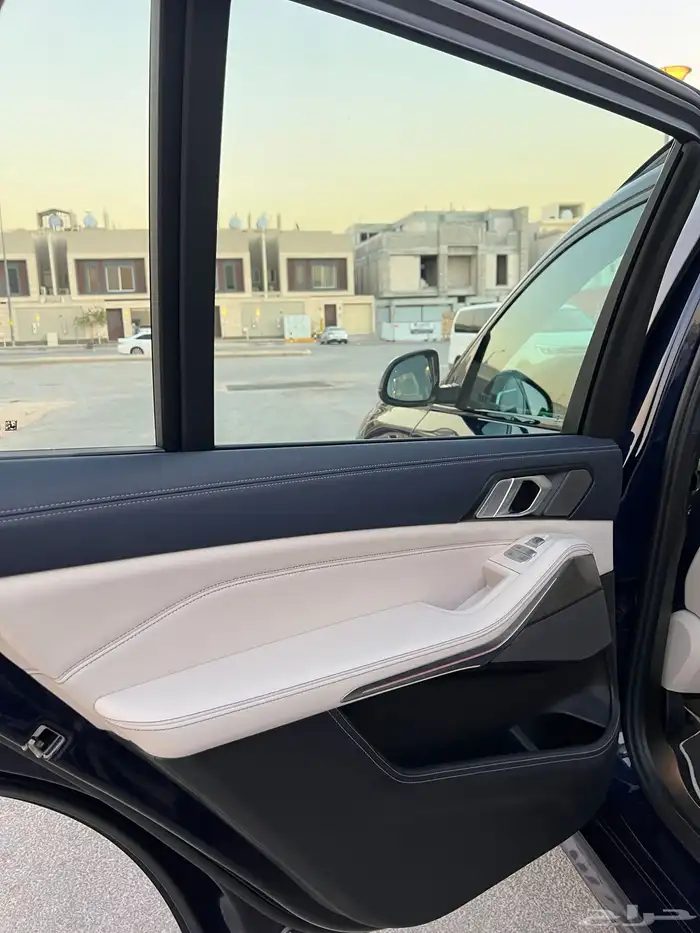 بي ام X7 V8 2020 29