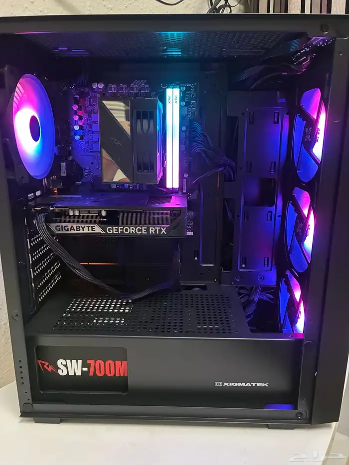 بي سي pc قيمنج وتصاميم هندسية شبه جديد جيل رابع عشر i5 0