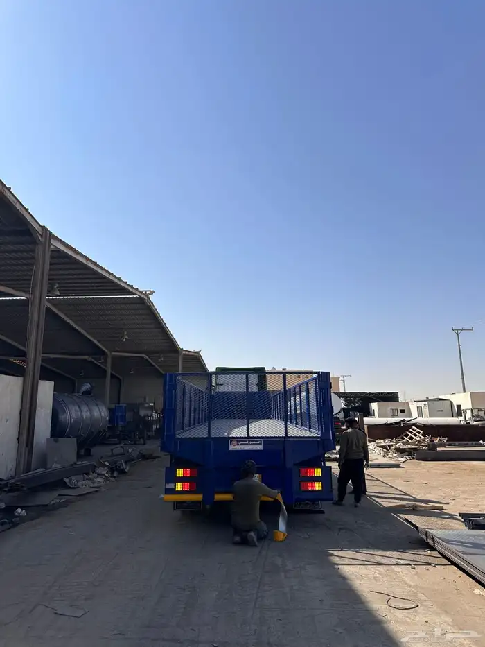 سطحه جوانب 13.60 م 3 محاور منافيخ 6