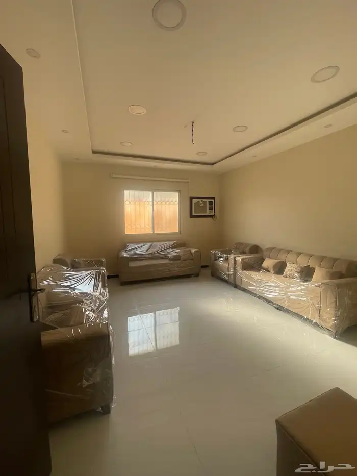 كنب جديد لم يسخدم للبيع المستعجل 1600 1