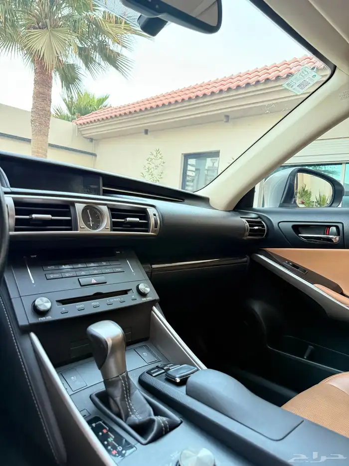 لكزس is350 2015 16