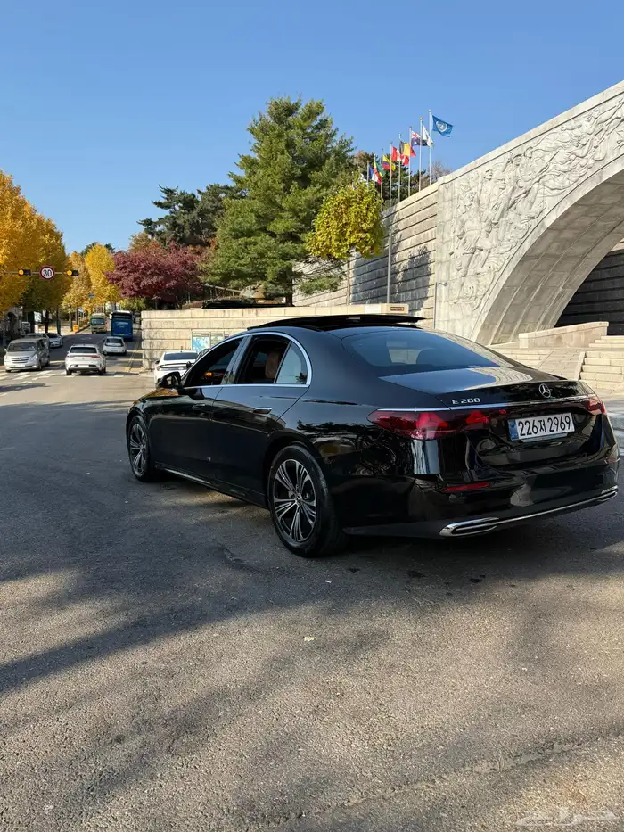 مرسيدسE200 26