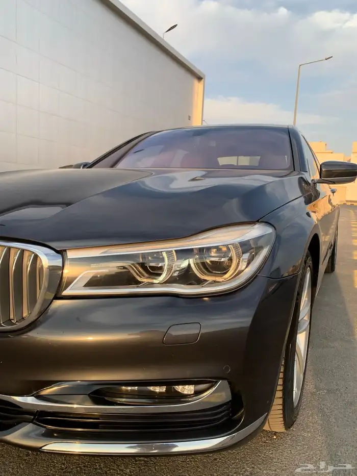 للبيع بي ام 740 Li يوسف ناغي 2016 15