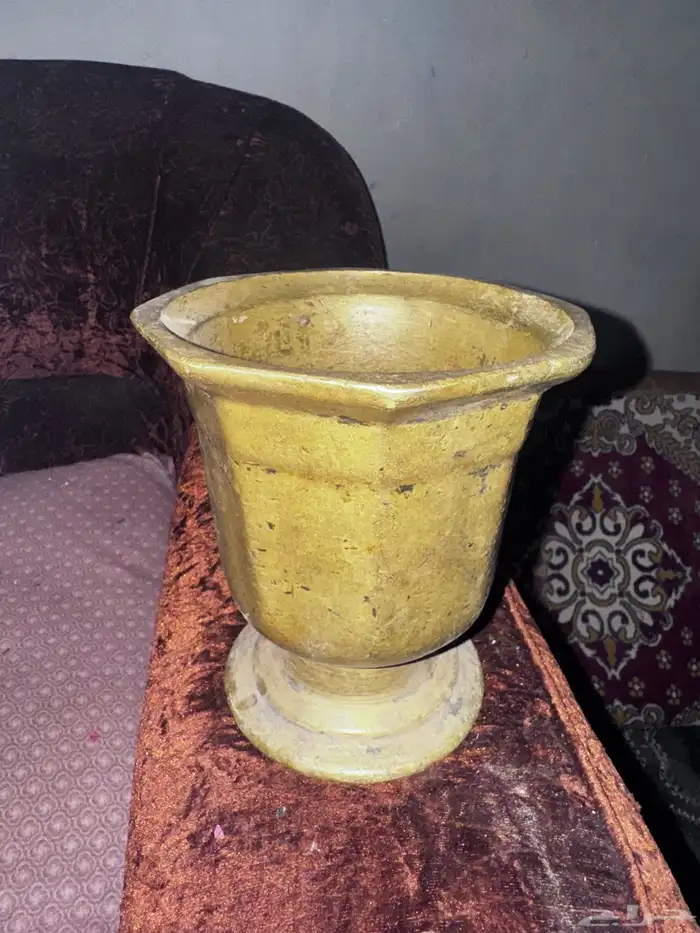 مهراس أو نجل قديم وثقيل 1