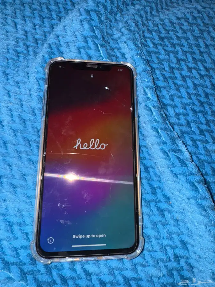 والاسود X برو ماكس و XS الأبيض 4