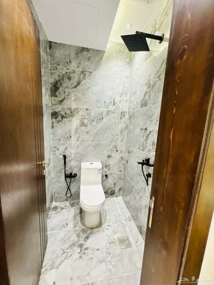 فيلا روف للبيع تبوك حي الاخضر بتبوك خلف جامع المهاجرين 14