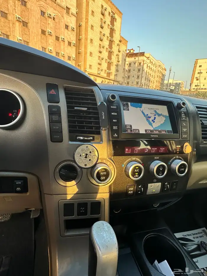 تويوتا اسكويا 2013 ابيض ليمتد دبل فل كامل اعلى مواصفات 11