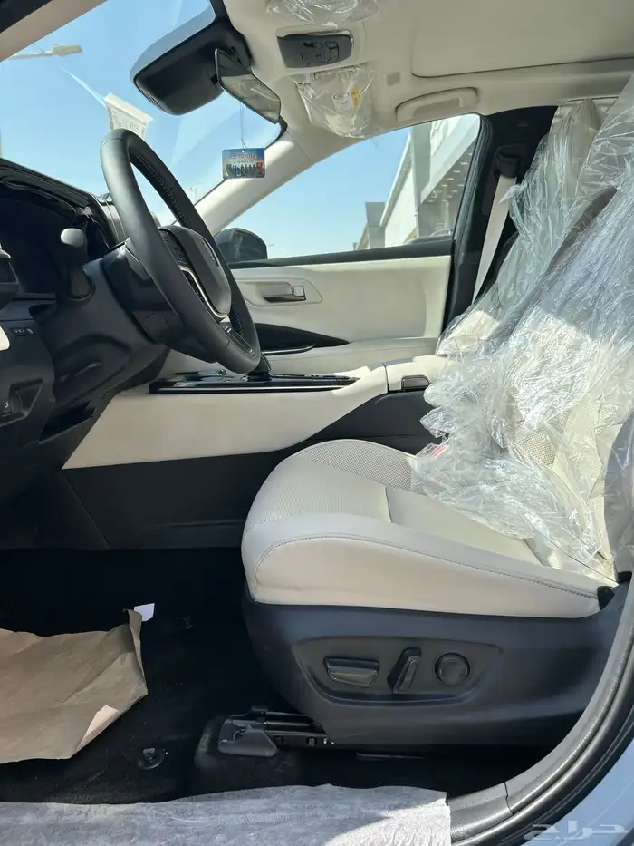 كراون برستيج 2026 الون الجديد هايبرد 143750 شامل الضريبة 6