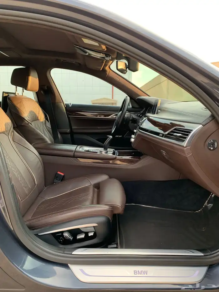 للبيع بي ام 740 Li يوسف ناغي 2016 30