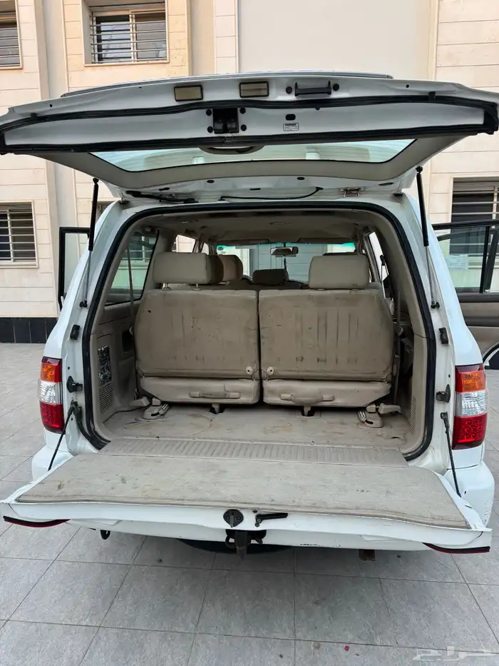 للبيع لاندكروزر 2006 GXR تماتيك 32