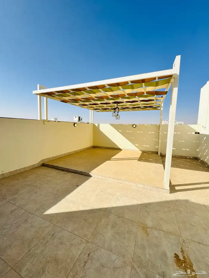 فيلا روف للبيع تبوك حي الاخضر بتبوك خلف جامع المهاجرين 27