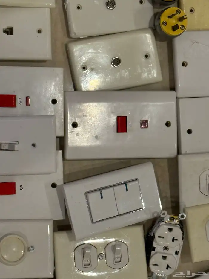 للبيع مفاتيح كهربائيه بحاله جيده 2