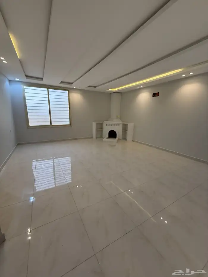 للبيع فيلا دورين وملحق بمسبح ومشب شمال خميس مشيط 850الف 27